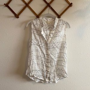 Gorgeous white flowy lightweight anthropology tank